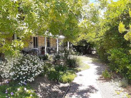 Williamstone Cottage