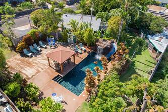 Private 2BR Cottage House with Waterfall Pool Maui Meadows Permitted
