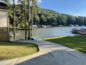 CONCRETE BOAT LOADING RAMP