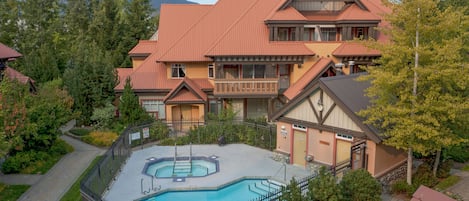 Welcome to Sunpath 33 in the heart of Whistler Village!