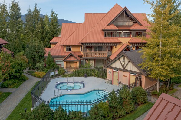 Welcome to Sunpath 33 in the heart of Whistler Village!
