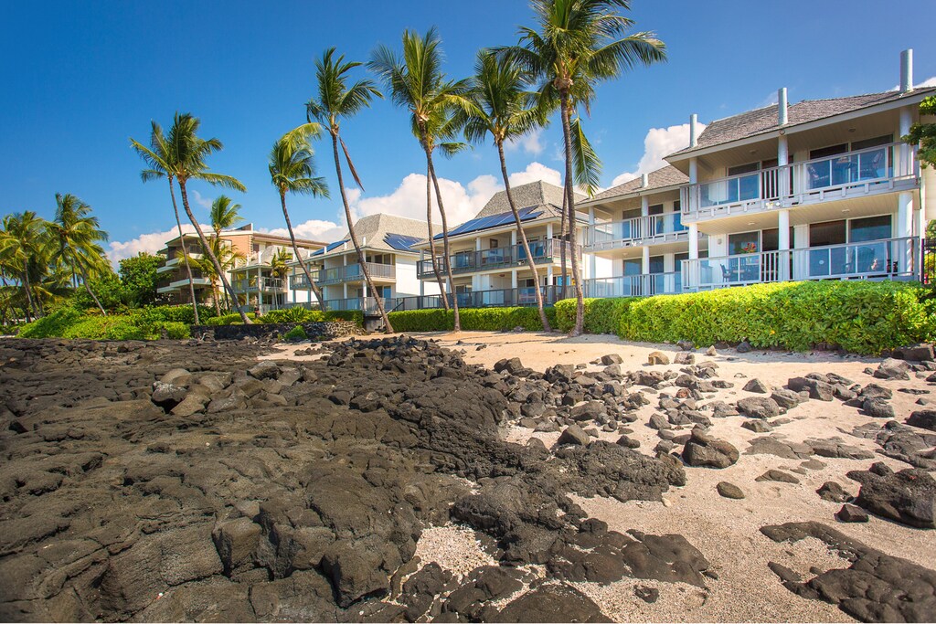 Amazing Big Island condo perfect for a snorkeling adventure