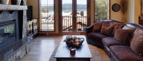 The Lakeview Penthouse in the heart of McCall!