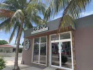 bakeD Artisan Bakery & Coffee House serving fresh coffee and breakfast all day!