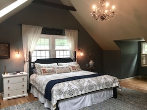 2nd Floor Bedroom w/ King size bed.