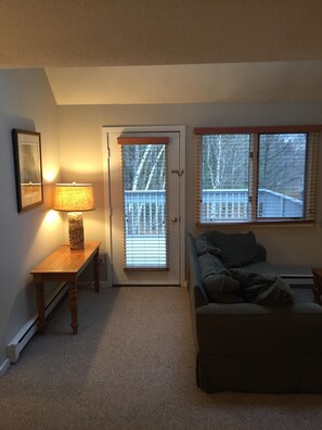 Access to second floor deck
