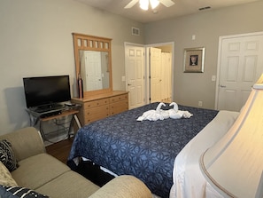 Master bedroom equipped with 32' HD TV cable TV and ceiling fan