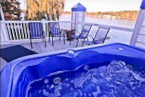 Bain à remous extérieur