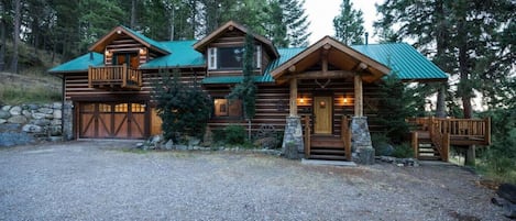 Hanging Rock Cabin