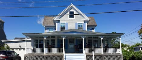 Beautiful, roomy beach house.