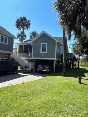 Ocean front home, sleeps 8