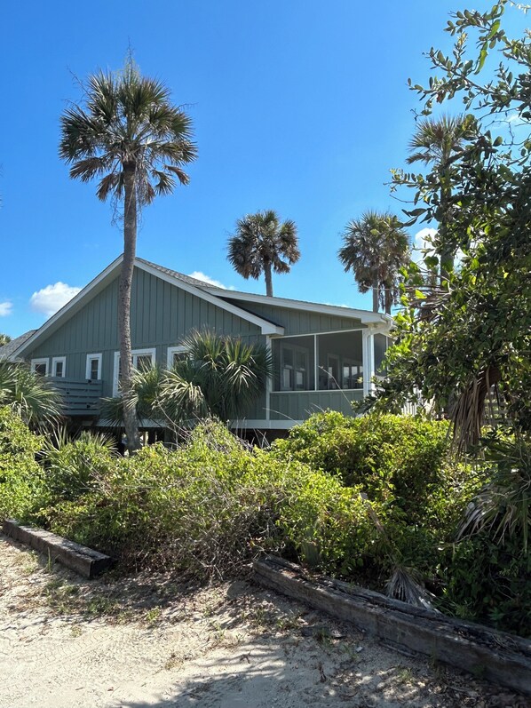Lovely, relaxing ocean front home with private beach access