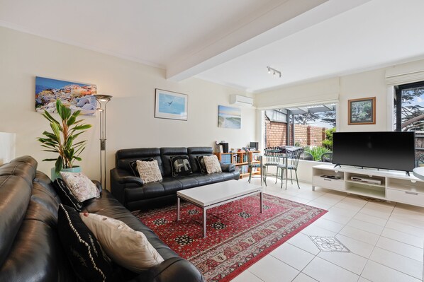 Lounge Living area