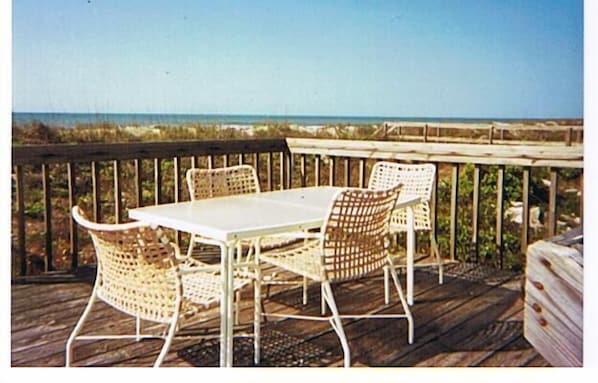 Outdoor Dining with Ocean VIew 