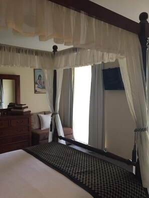 Main Bedroom with TV