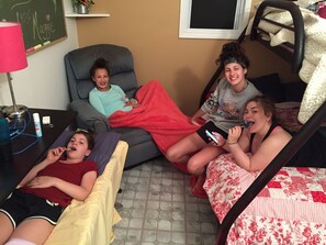 Sugar Shack bunkhouse can sleep up to 4 more kids.