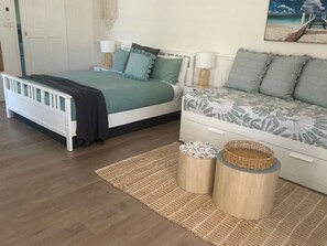QS bed and daybed