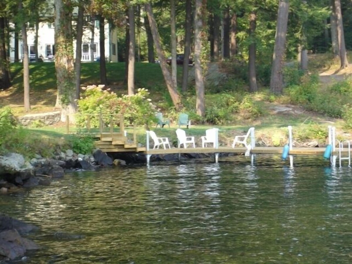 Lakeside House on Private Estate