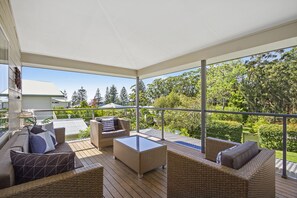 Back deck looking towards Cookies Beach