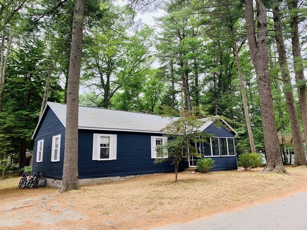 corner lot, quiet street in the heart of OP surrounded by beautiful pine trees