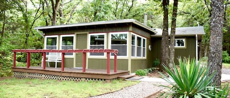 Front view of the main cabin (1br, 1ba, kitchen, living room).