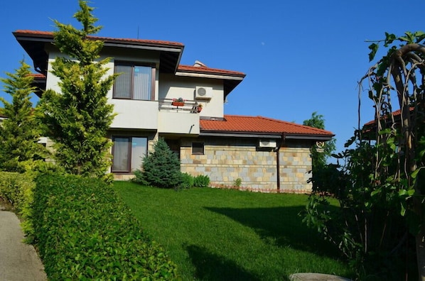 Exterior view of Villa on the Black Sea