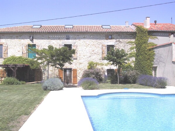 Le Presbytere from the garden