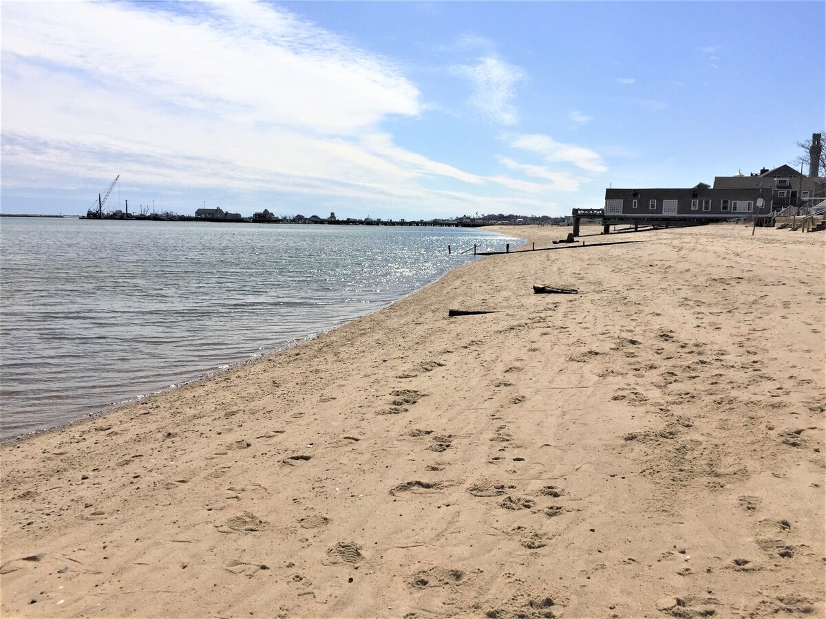 Two BR, 2 bath condo, water views, large, spacious, exclusive use of front porch