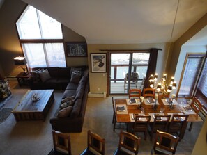 Dinner Room area for 8 & another 4 at the Bar, Freshly Painted