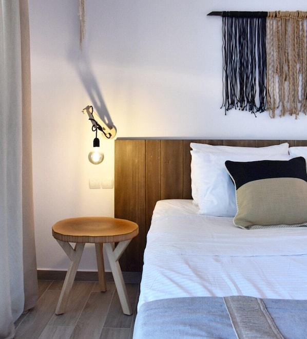Bedroom with 2 single beds 90x200 or one king size bed 180x200