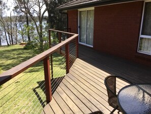 Upper back deck
