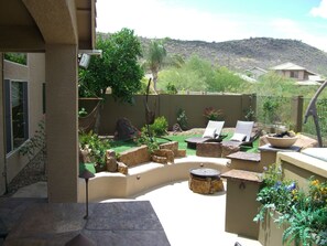 Your private Oasis....no hotel guests, 2 firepits! 2 Hammocks, Heat lamps, VIEWS