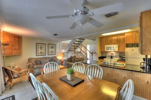 Dining & den areas