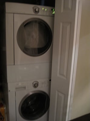 Full Size Washer Dryer