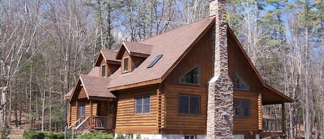 Catskill Classic Modern Log Cabin