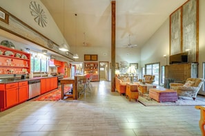 Living Room & Kitchen | Flat-Screen TV | Cooking Basics
