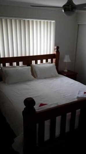 Main Bedroom - King Bed