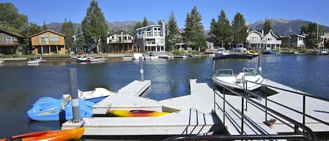 Large double dock & lots of watercraft for rent