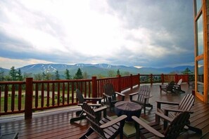 Fire Pit and Deck w  Amazing Sunday River Views