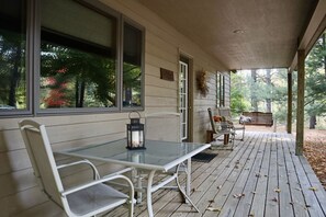 Outdoor table with patio chairs during Summer/Fall