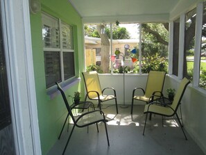 Screened in front porch
