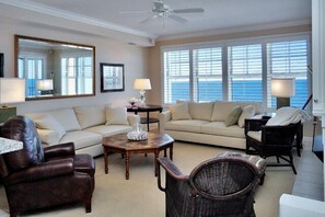 Ample seating for the whole family overlooking the gulf.