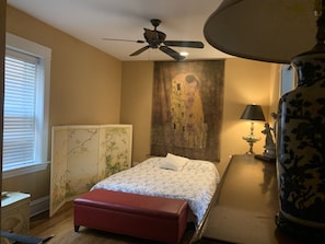 Queen bed super comfortable mattress adjustable.
