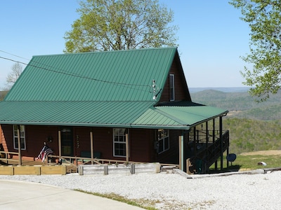 Sunrise Mountain Cabin with the most amazing view