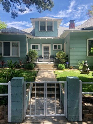 This is the house you'll be staying in. Build in 1905 but with modern amenities.