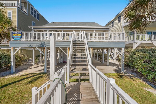 The Good Life welcomes you with a large deck & a private walkway to the beach.