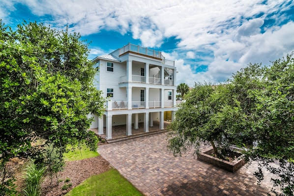 Rear Courtyard