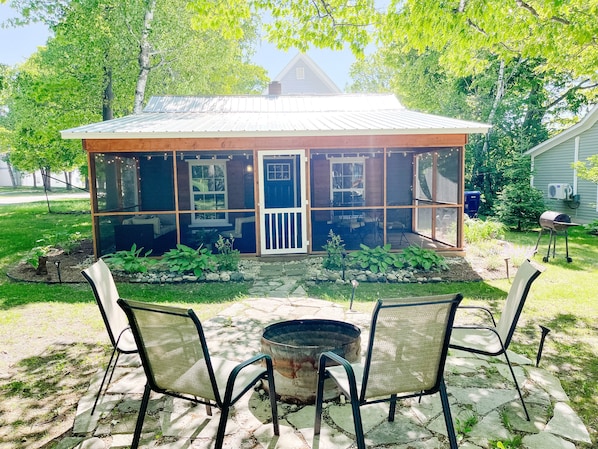 Cedar- porch added May 2021