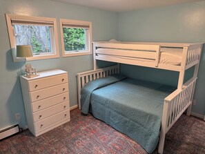 Twin over queen bunk bed