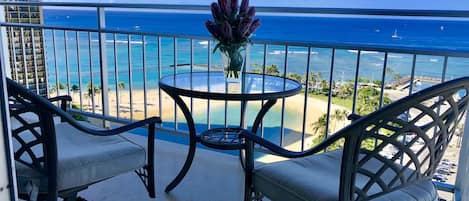 Master bedroom/living room balcony ocean view!